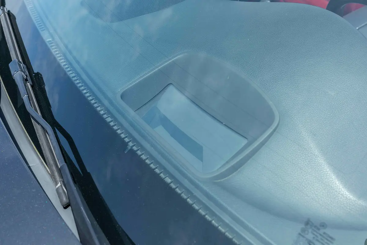 واردات Mercedes-Benz C Class 2019 از دبی — منطقه آزاد کیش و قشم — خودرو Mercedes-Benz — تصویر 8
