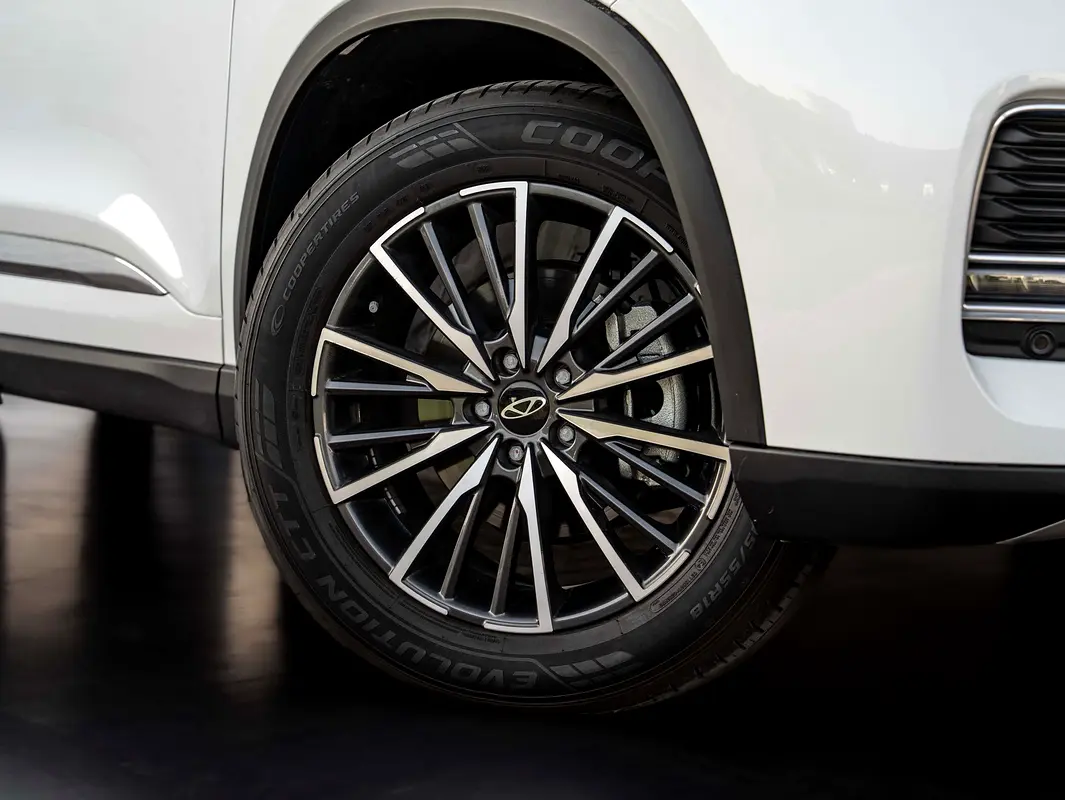 واردات Chery Tiggo 8 PRO MAX 2025 از دبی — منطقه آزاد کیش و قشم — خودرو Chery — تصویر 8