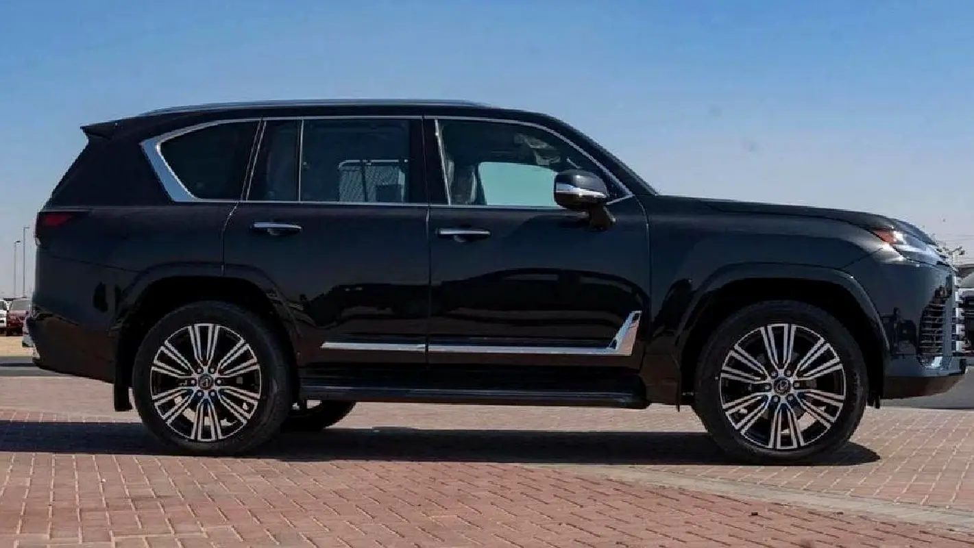 واردات Lexus LX Series 2026 از دبی — منطقه آزاد کیش و قشم — خودرو Lexus — تصویر 2