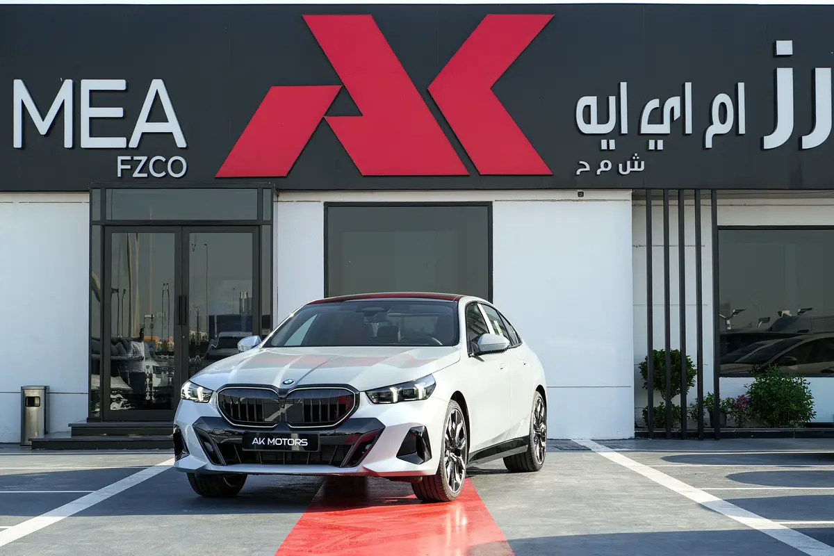 واردات BMW 5 Series 2026 از دبی — منطقه آزاد کیش و قشم — خودرو BMW — تصویر 3