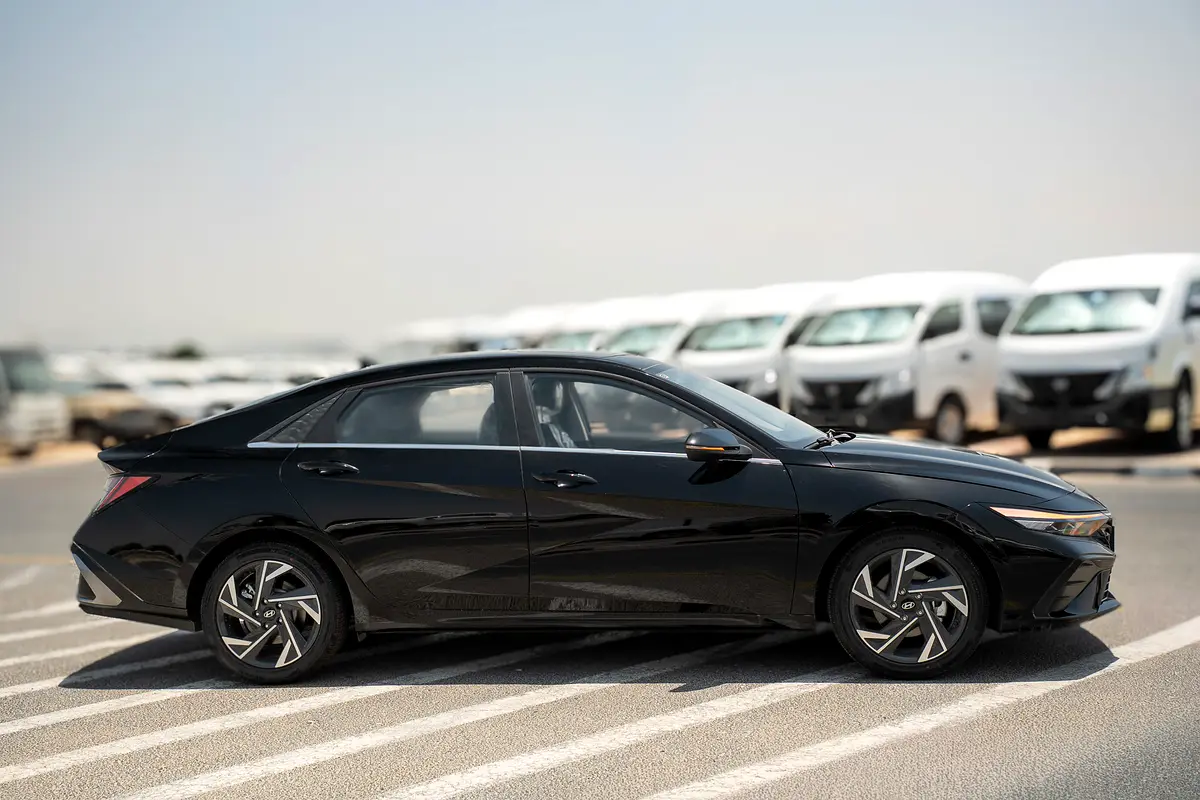 واردات Hyundai Elantra 2025 از دبی — منطقه آزاد کیش و قشم — خودرو Hyundai — تصویر 4