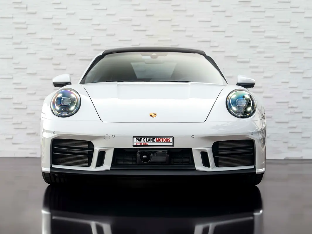 واردات Porsche 911 2025 از دبی — منطقه آزاد کیش و قشم — خودرو Porsche — تصویر 3